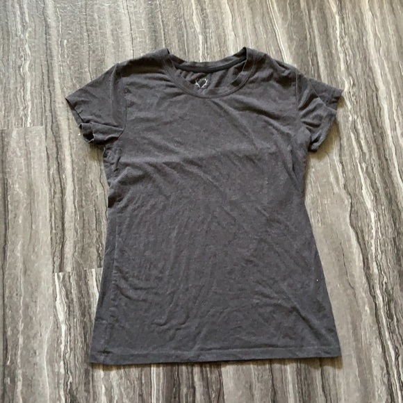 Size M T-Shirt Bundle - Picture 2 of 15